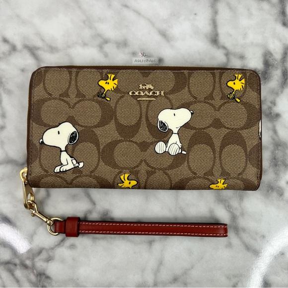 Coach x Peanuts Long Zip Around Wallet Signature Canvas with Snoopy & Woodstock Print Khaki CE705 NWT