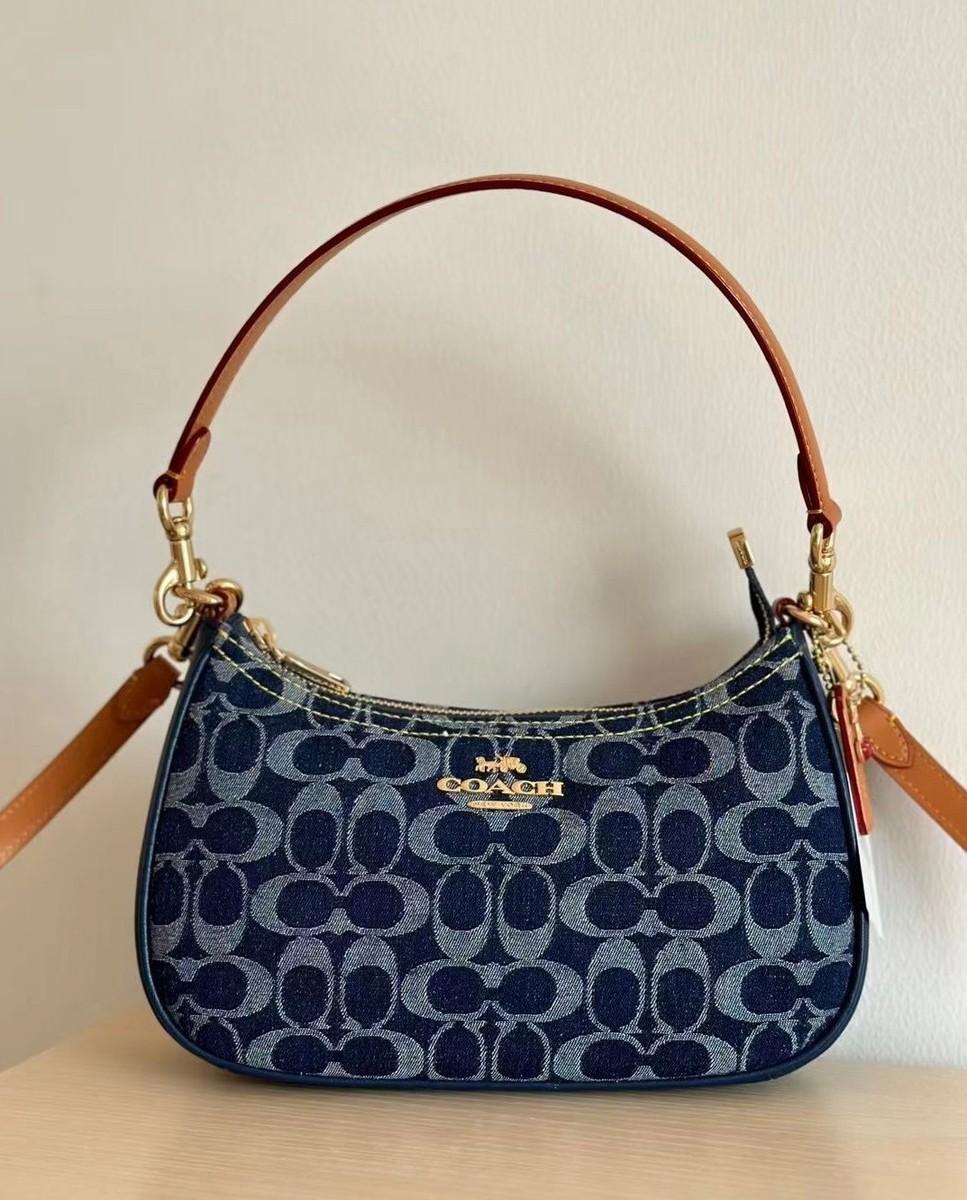 NWT Coach Teri Shoulder Bag in Signature Denim – Natural (CAF82)